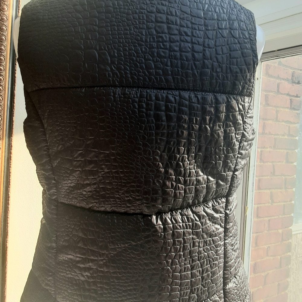 Michael Kors Snakeskin Black Puffer Vest - Picture 7 of 8